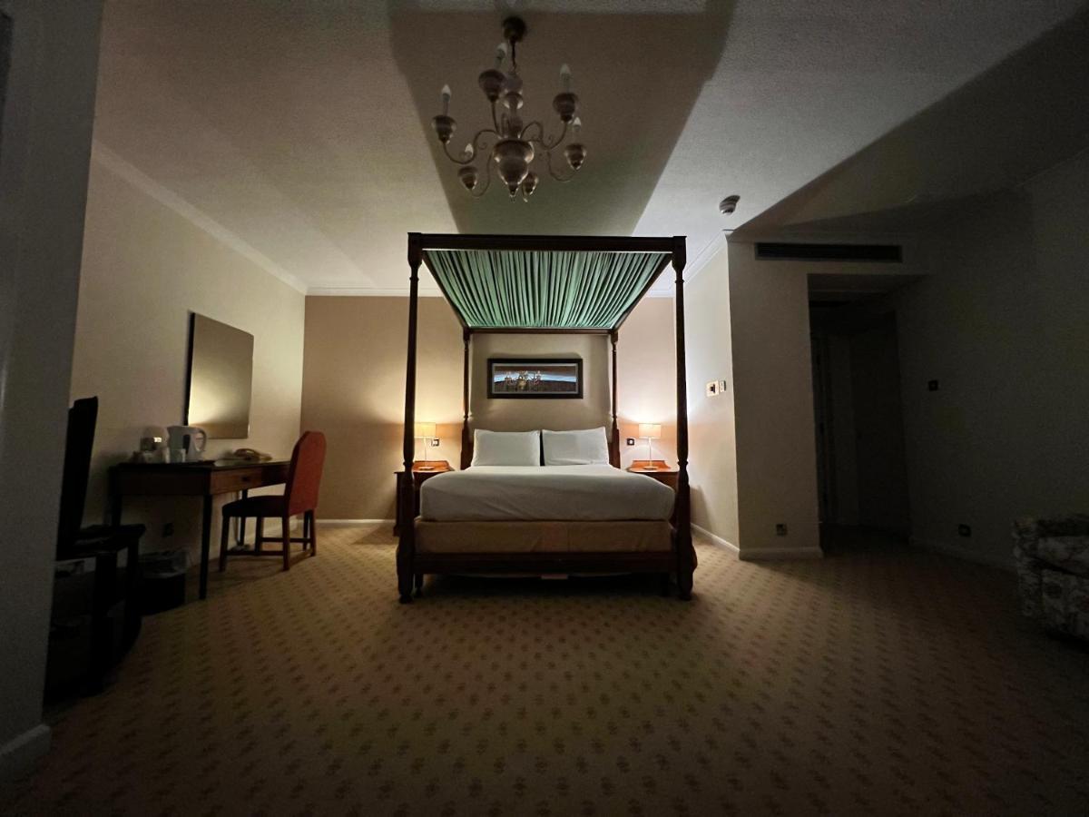 Brook Mollington Banastre Hotel & Spa Chester Bagian luar foto